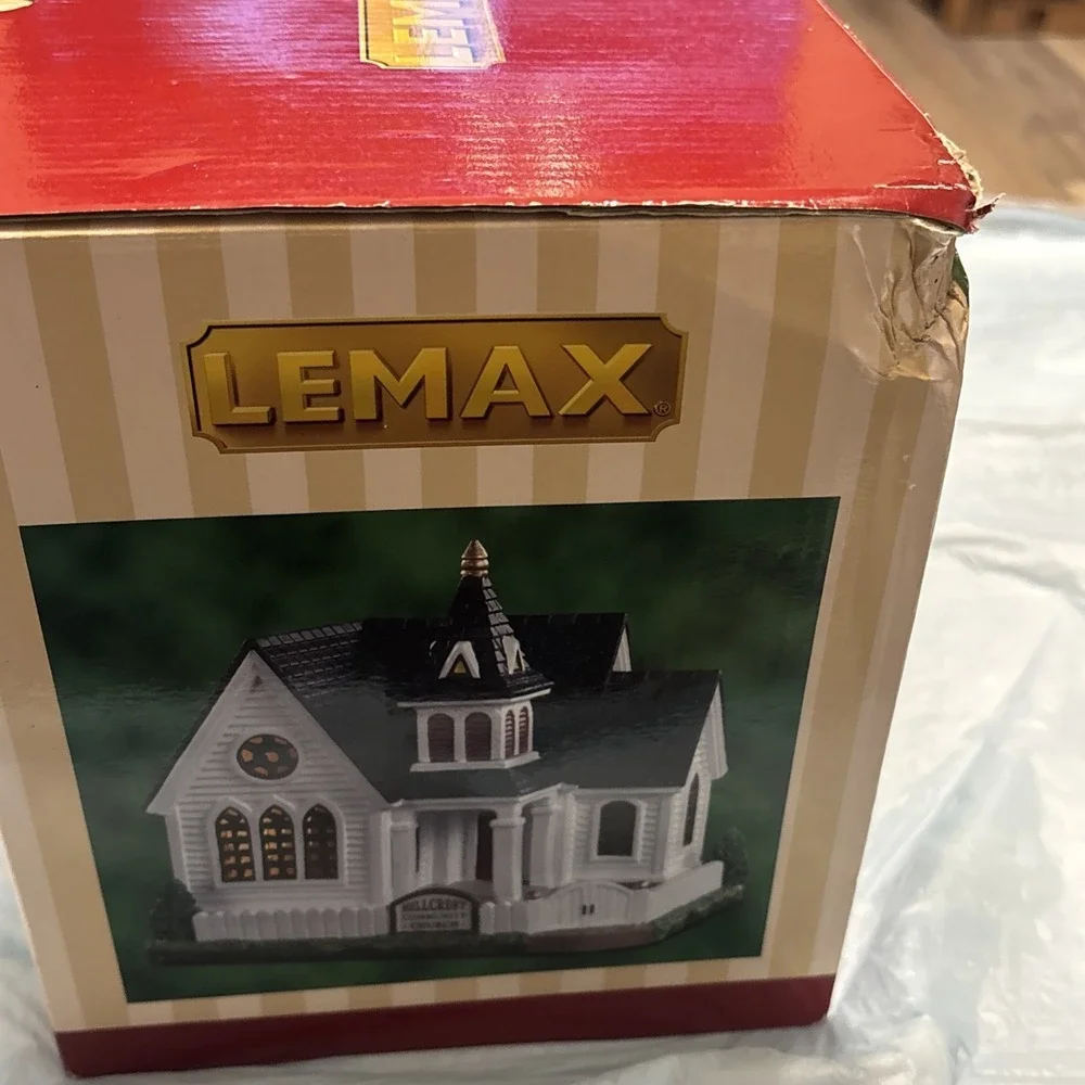 Lemax Hillcrest Community Church 2001 Christmas Village House No Light